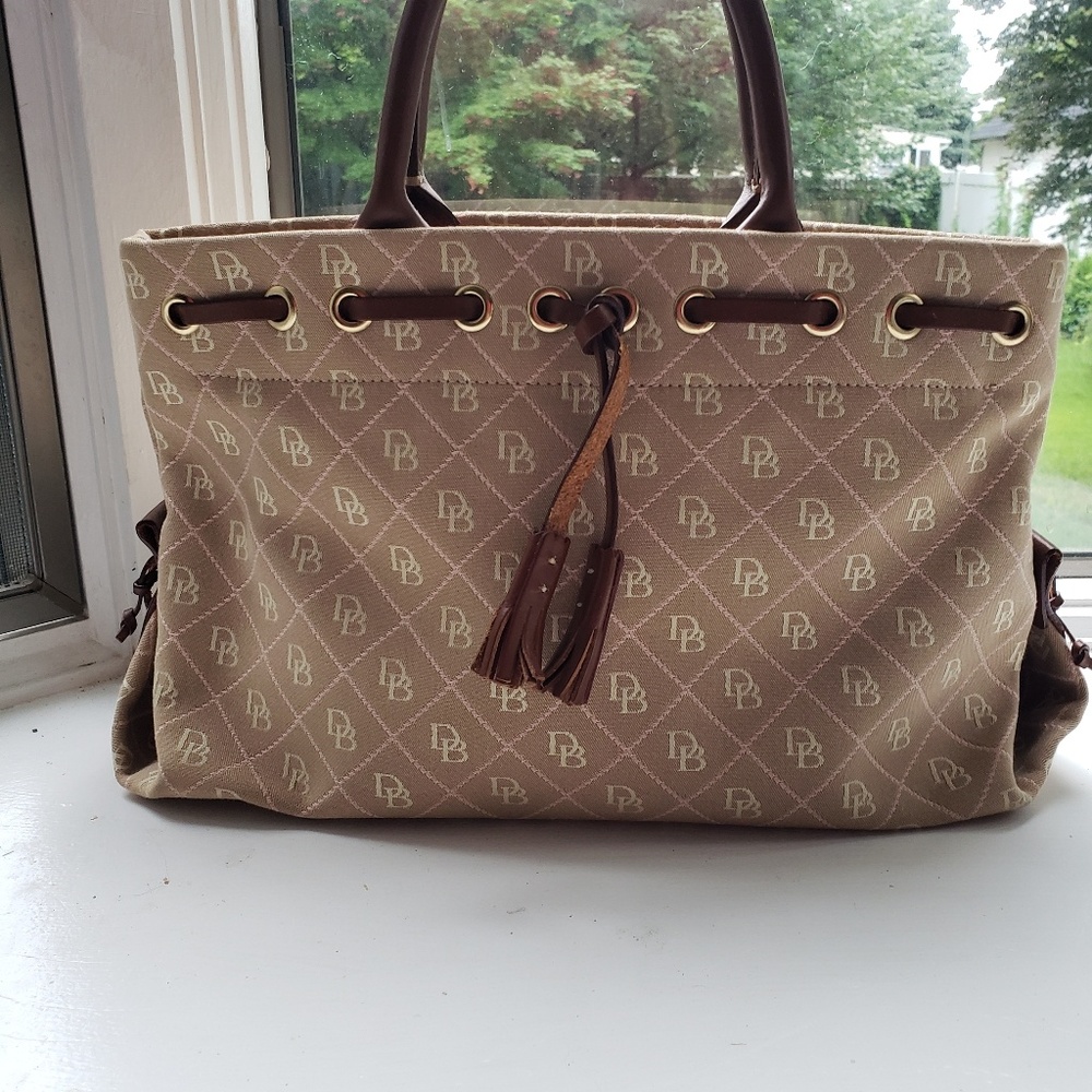 Dooney and Bourke handbag